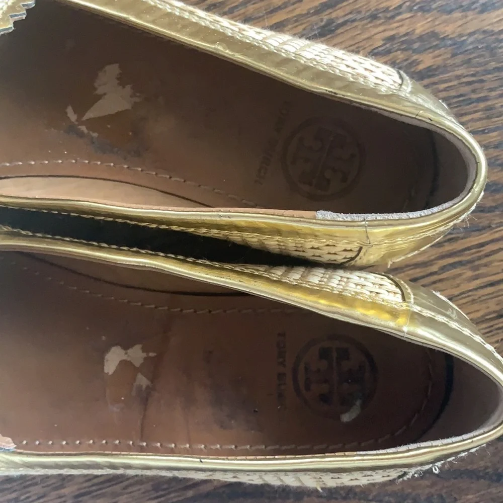 Tory Burch Cream Woven Tassel Loafers with Gold Trim